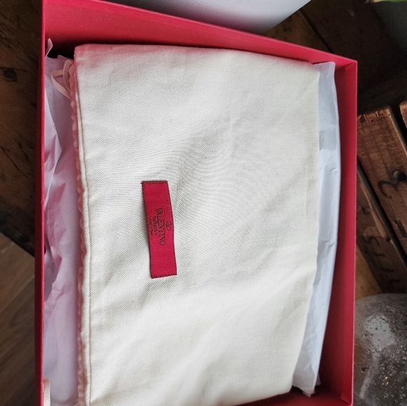 Valentino Rockstud T-Strap Blue Leather Heels - Picture 11 of 11